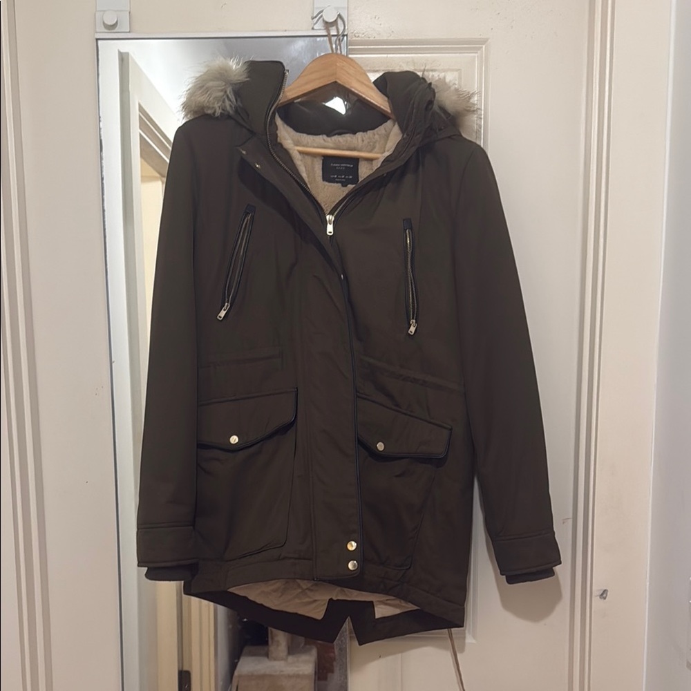 Zara Green Utility Jacket with Fur Hood and Adjustable Waist
